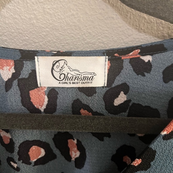 Top - Picture 2 of 3